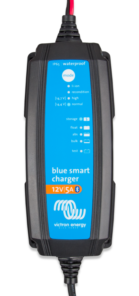 Blue Smart IP65s Charger 12/4(1) 230V CEE 7/16 Retail
