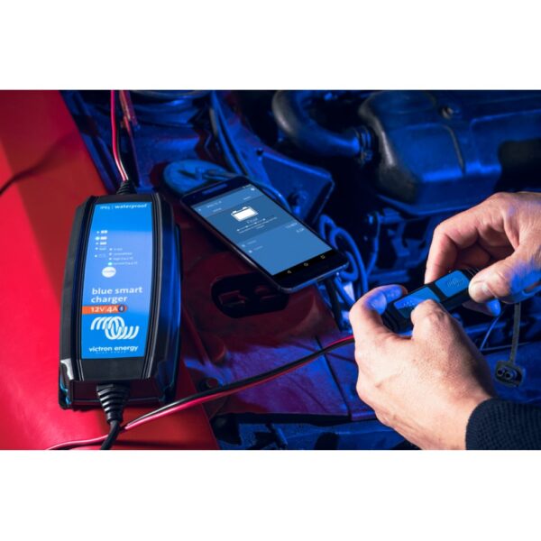 63ea7f44-9955-4928-9e02-842f40e94bb0 VICTRON Blue Smart IP65 Batterilader 12V 5A m/Bluetooth