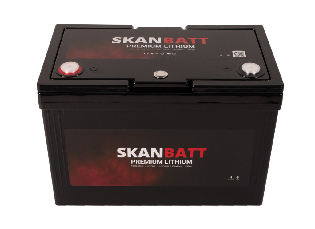 SKANBATT Premium Lithium - 12V 100Ah 100A BMS - 306x172x212mm - Bluetooth - Heat - 8 Års garanti +V